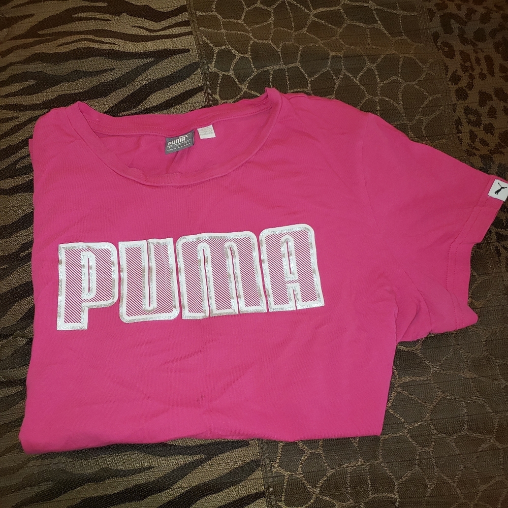 Pink puma short sleeve t-shirt